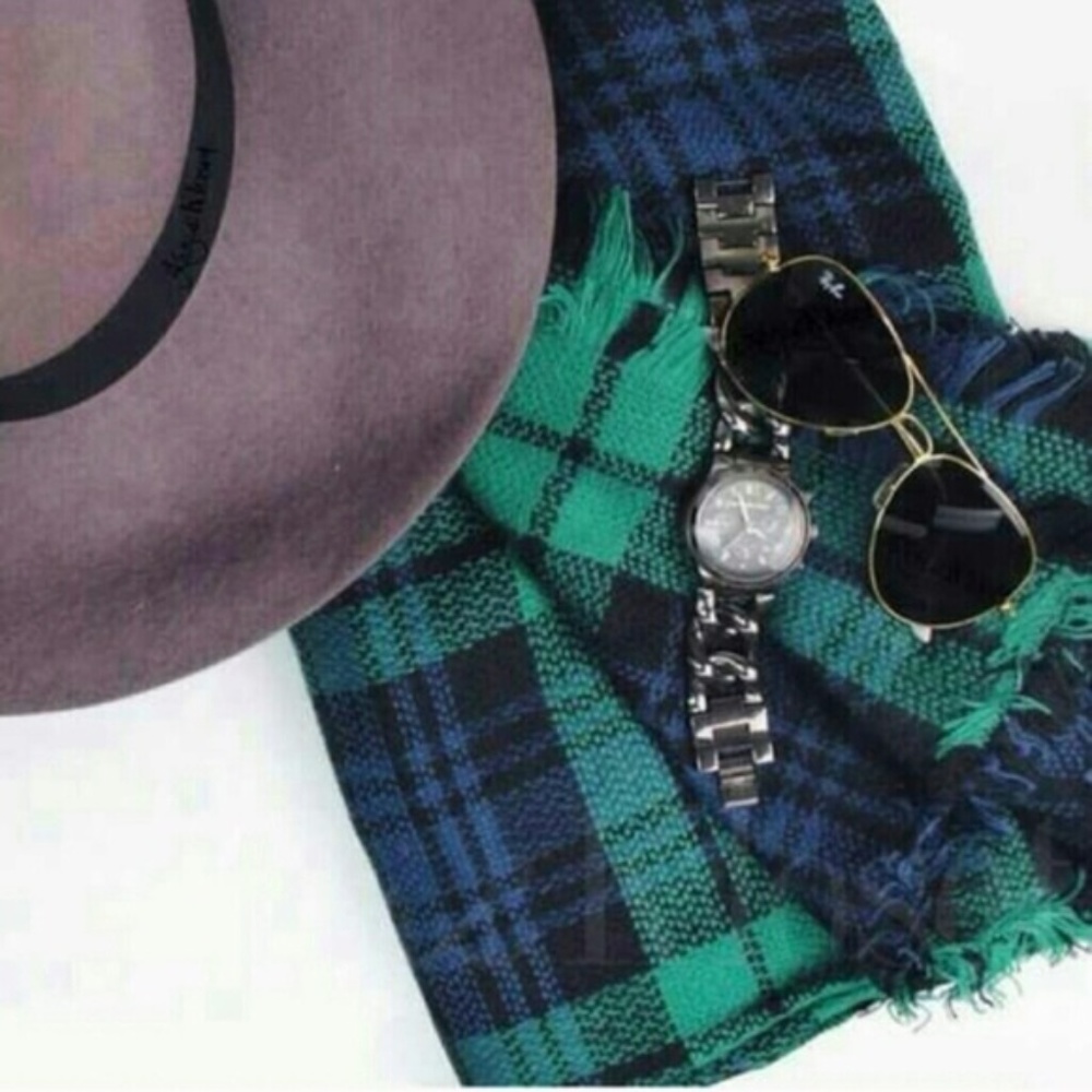 Accessories | Navy & Green tartan blanket scarf - Picture 1 of 4